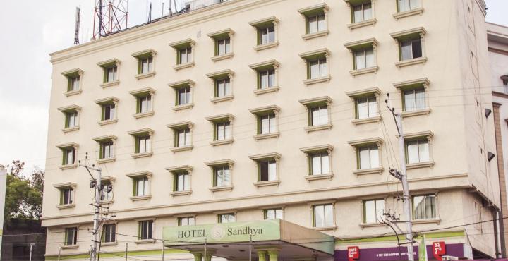 Sandhya Hotel Хайдарабад Экстерьер фото